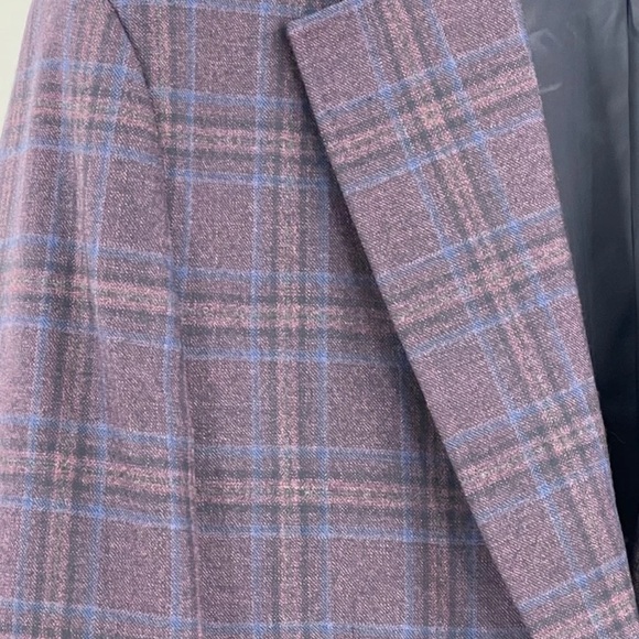 Charles Tyrwhitt Burgundy check lightweight wool texture slim fit jacket 38R - Picture 2 of 15